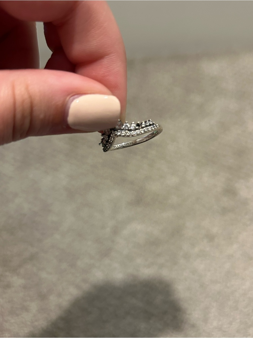 Pandora Princess Wishbone Ring size 6 - Picture 8 of 8